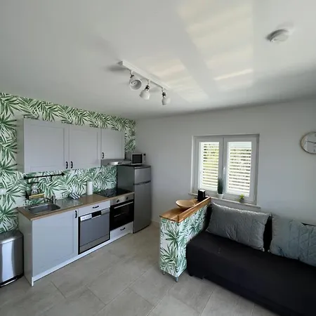 Dom Lovrenko アパート