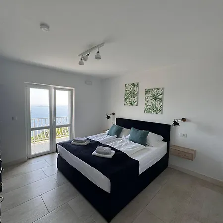 Apartment Dom Lovrenko *