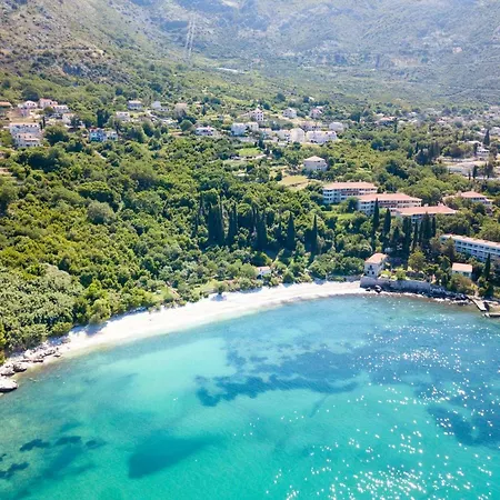 Dom Lovrenko アパート *