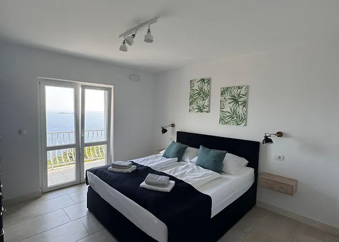 公寓 Dom Lovrenko *